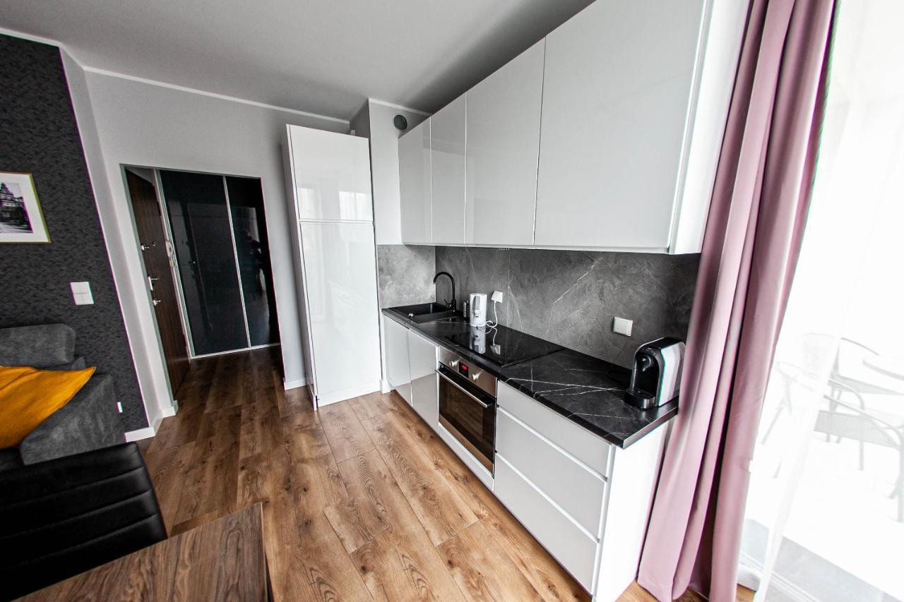 Euro New Gardens Delux Apartament *